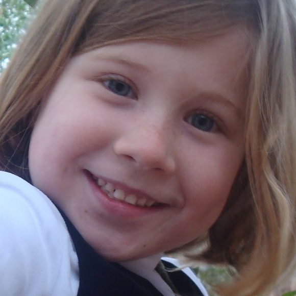 Meet your Posher, Ada - Picture 1 of 1